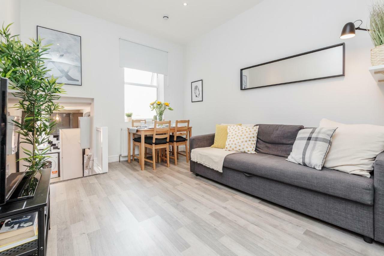 Welcomestay Clapham Junction 2 Bedroom Apartment ลอนดอน ภายนอก รูปภาพ
