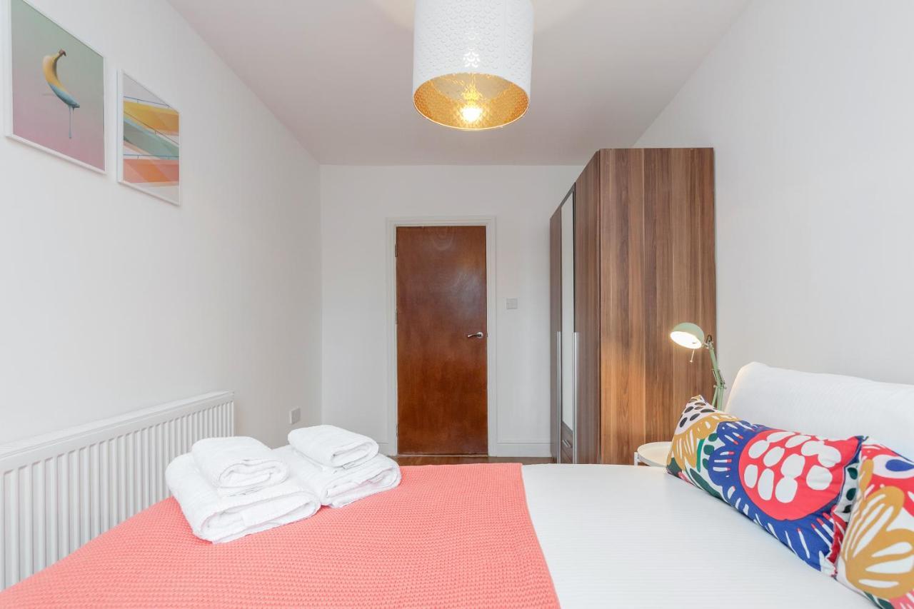 Welcomestay Clapham Junction 2 Bedroom Apartment ลอนดอน ภายนอก รูปภาพ
